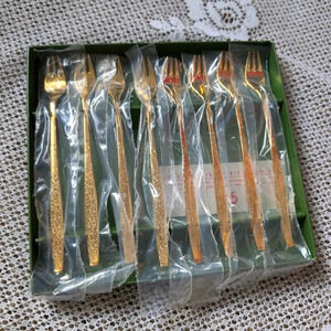 Vintage Oneida Gold Plated 6 Piece Dessert Fork Set